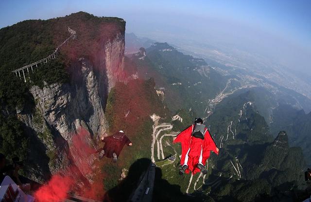 女大学生天门山翼装飞行失联后遇难：曾被称“圈内大神”，没带GPS是疏忽