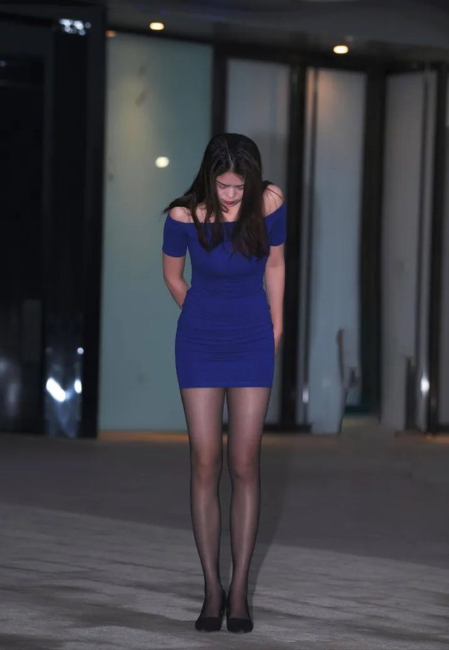 女生丝袜怎么搭配会比较惊艳