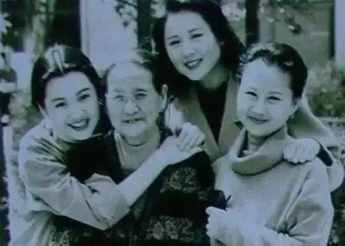 北京盛产美人,9位帝都女星,个个肤白貌美气质佳,各有各的韵味