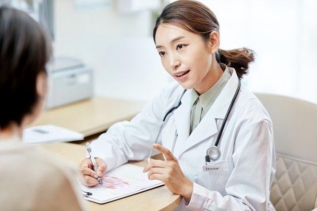 女性自己“用手”会怎么样？会不会破坏处女膜？