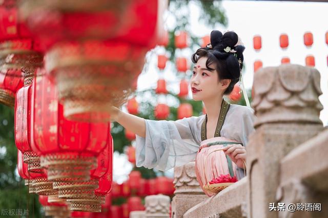 三八妇女节｜来看看怎样赞美你身边的女性