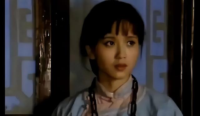 10位“一眼万年”女演员，个个美到窒息，有人靠一个角色吃一辈子