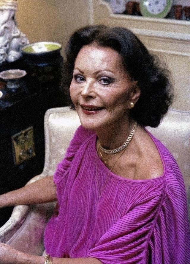 好莱坞头号花瓶海蒂·拉玛:18岁全裸出镜,演技稀烂也被导演疯抢