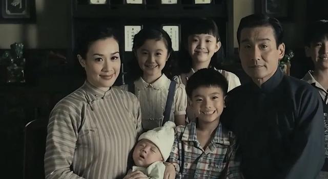 14年前，靠魔性广告语走红却遭非议的“点读机女孩”，如今已让人不敢高攀