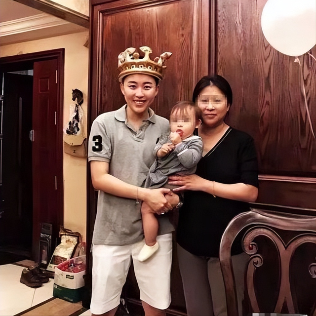 叶海洋不嫁男人直接要小孩,买精生两姑娘,都是四国混血