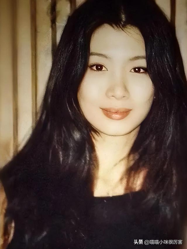 香港9大风情美女排行榜,叶子楣第9,邱淑贞第6,舒淇第3