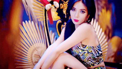 金泫雅｜因为谈恋爱被炒鱿鱼的南韩第一带货女王回来了