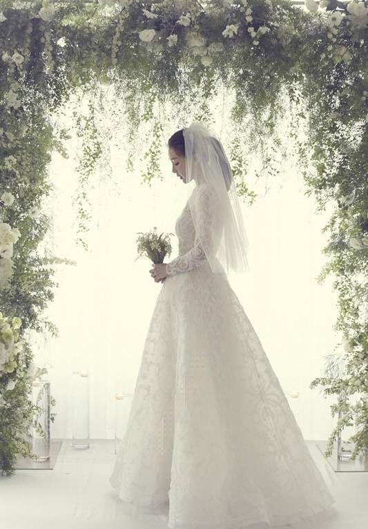 44岁韩国知名女星崔智友顺利产女,与小9岁圈外男友结婚如今幸福