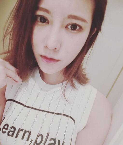 盘点ins上的高颜值美女｜多图解析，风格妆容气质一个也不放！