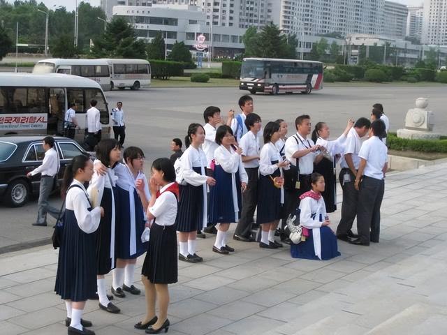 朝鲜美女被称为长裙子，朝鲜的离婚率非常低