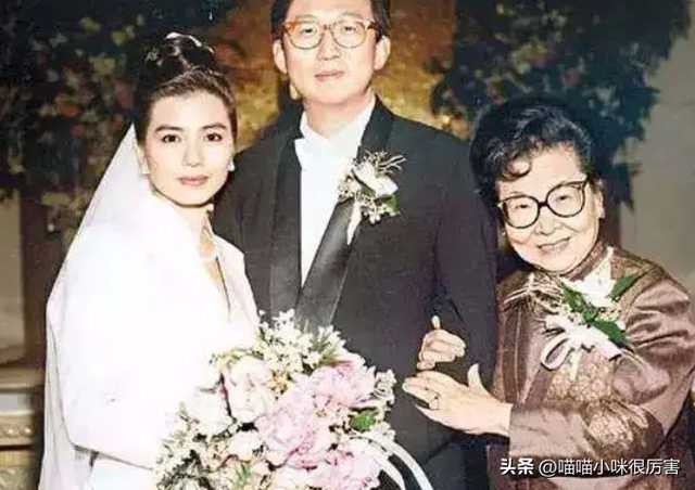 香港9大风情美女排行榜,叶子楣第9,邱淑贞第6,舒淇第3