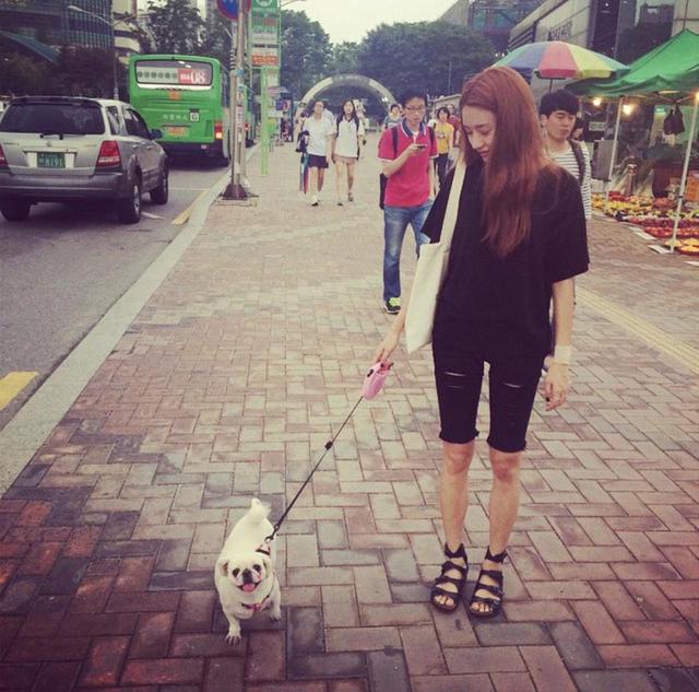 盘点ins上的高颜值美女｜多图解析，风格妆容气质一个也不放！