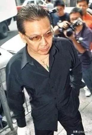 黑帮录:“二路元帅”江湖惹火记:帮向华强赚第一桶金