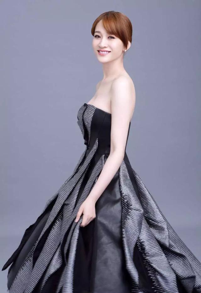 北京盛产美人,9位帝都女星,个个肤白貌美气质佳,各有各的韵味