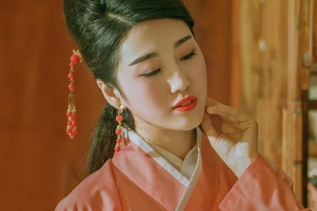 秦始皇殉葬美女用什么手段处死？是集体吊死，还是活灌水银