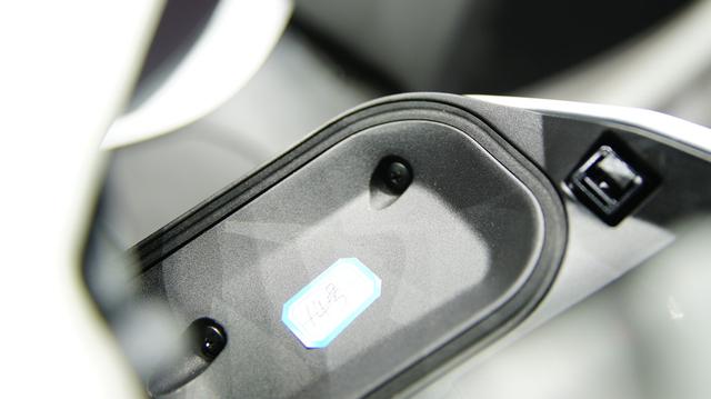 本田最新发布的PCX值不值2.699万元？咱们细节见真章