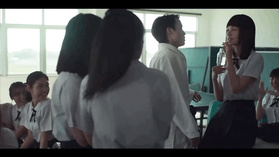 都完结一周了,《禁忌女孩》还在霸屏热搜