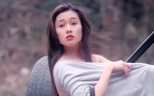 她被称为“蜜桃女神”一脱成名!如今无人知晓,你还记得吗?