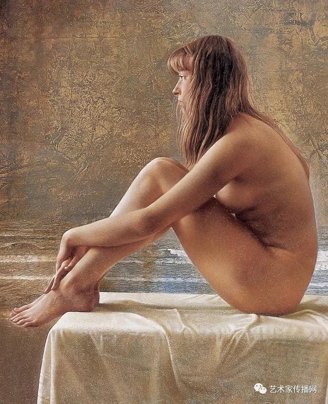 李晓刚用坦培拉油画混合画法画出的人体画，真是惊艳