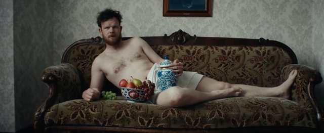 华人之光！全网刷屏的奥斯卡影后，但我只能为杨紫琼高兴5分钟