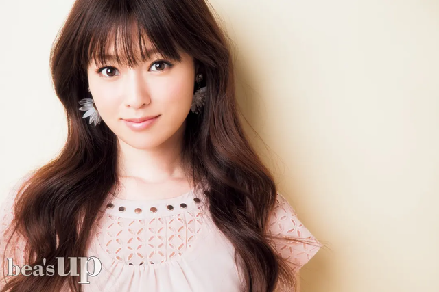 日本最美女星排行，佐佐木希那么漂亮才第九，第一拥有完美长相