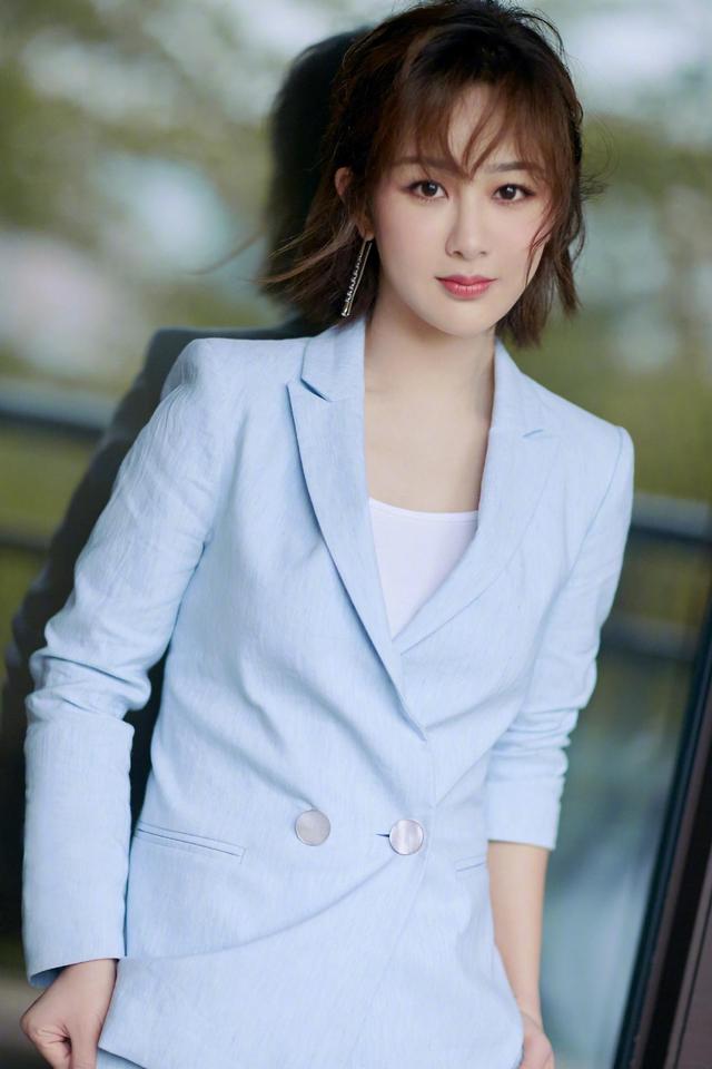 脸上这4处有“窝”的女人，天生就是“美人胚子”，看看你有没有