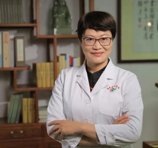 每日一膳丨花在酒中开，这一杯帮你解决经期量少腹痛的问题~广东省中医院杨志敏教授今日推荐