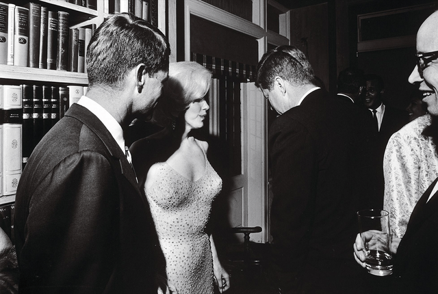 美国前总统里根风流史：和好莱坞50多名女星有染，其中还包括梦露