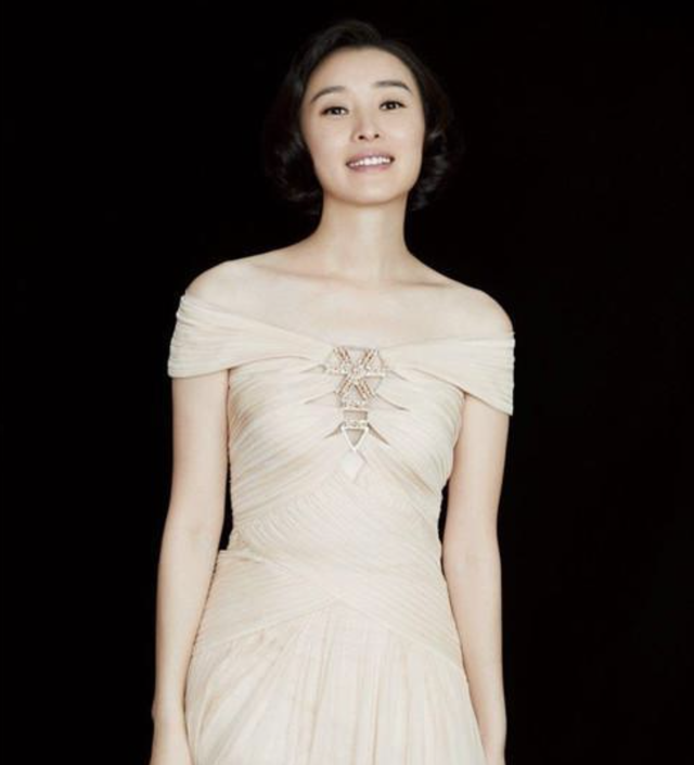 “捧不红”的10位女星，虽然观众扼腕叹息，但火不起来，也是幸运