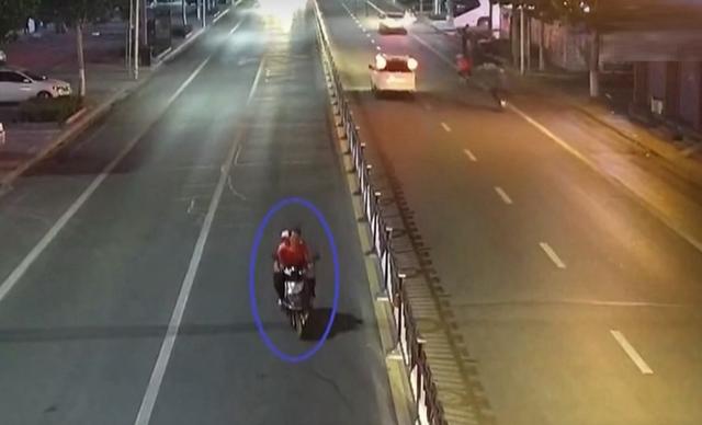 已婚妙龄女为打发无聊，同时和三个男人交往，半夜在床上酿出惨案