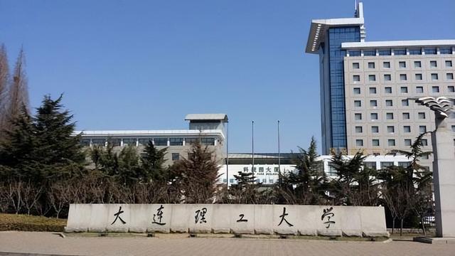 羡慕？95后北大娃娃脸美女博士走红，本人回应：本科是大连理工