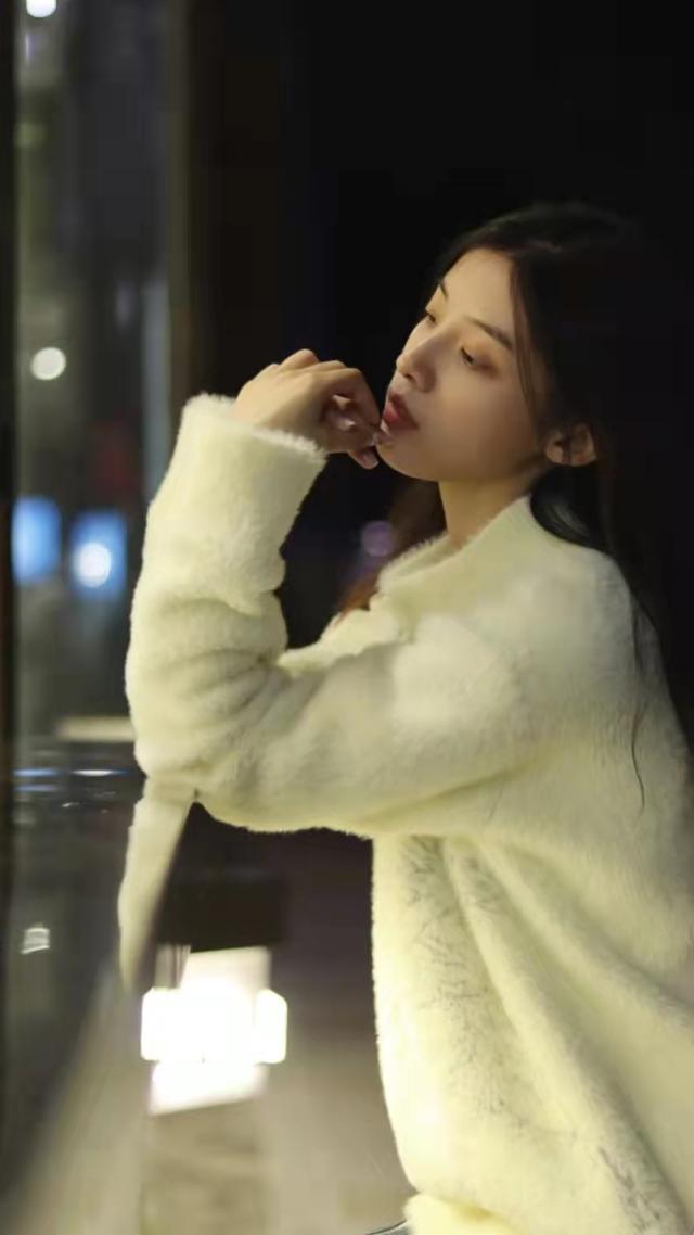 高清无水印美女素材，让你制作的小视频上热门