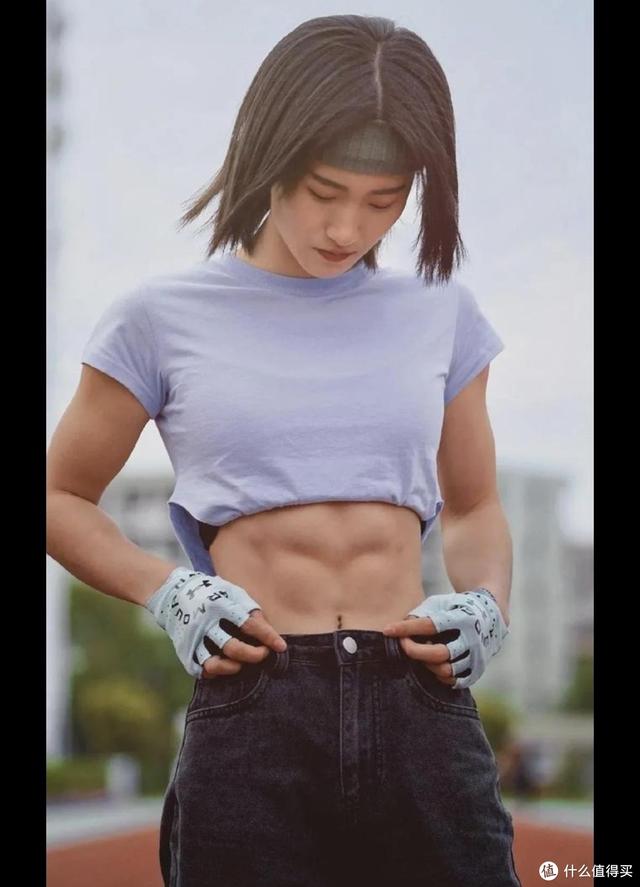 女生都有小腹肌了?只要坚持30次就能速成?