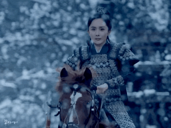 16位女明星骑马大PK！小枫唯美、刘涛好酷、左大玢最让人意外