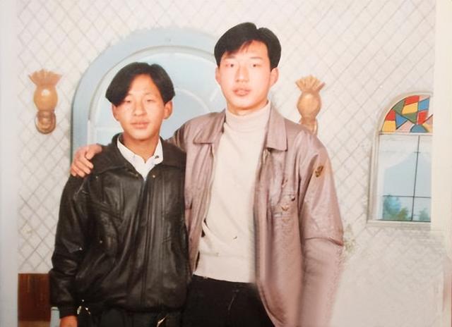 宋小宝离婚11年：他再婚生龙凤胎，后遭误诊，前妻霍晓红现状如何