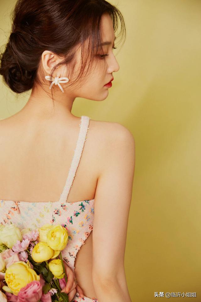 张慧雯，极具灵动气息的温柔美少女，清新靓丽的容颜，让人爱慕