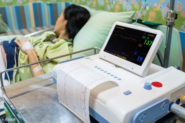 怀孕时，女宝是否比男宝心跳快？通过胎心率预测胎儿性别靠谱吗