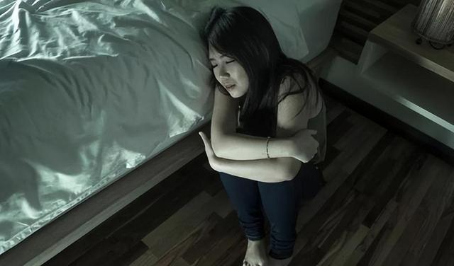 08年，29岁华裔女作家遭15岁男孩侵犯，对方律师却称：她先勾引的