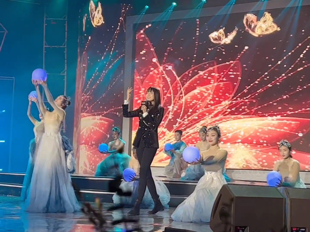 28岁的苏日曼因胃癌去世，14日举行葬礼，好友透露其抗癌最后时光