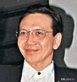 黑帮录:“二路元帅”江湖惹火记:帮向华强赚第一桶金