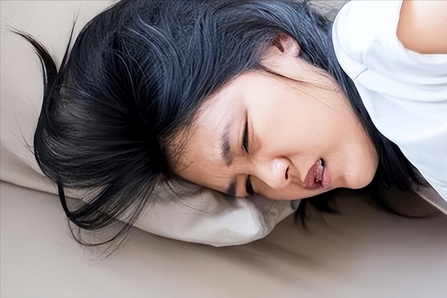 女性上环的全过程,过程让人胆寒,男女都要好好看看!