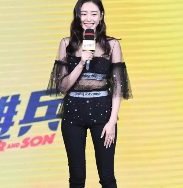 8位堪称“半身美人”的女星,穿上礼服惊艳四射,真实腿短又腿粗