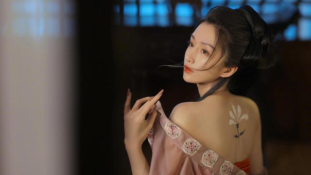 不能和女生聊的四大话题，早明白早避雷