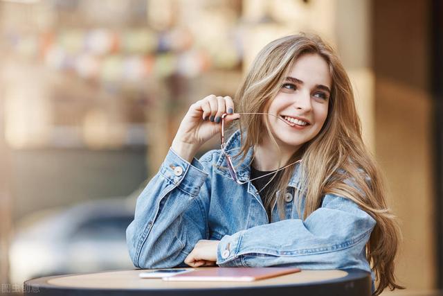 微小说：进城的女人