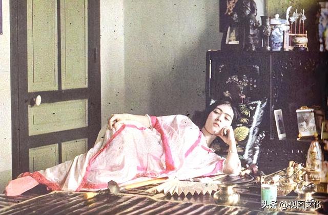 18张图片观天下：波斯美女肤白貌美，韩国女子饼子脸、眯眯眼