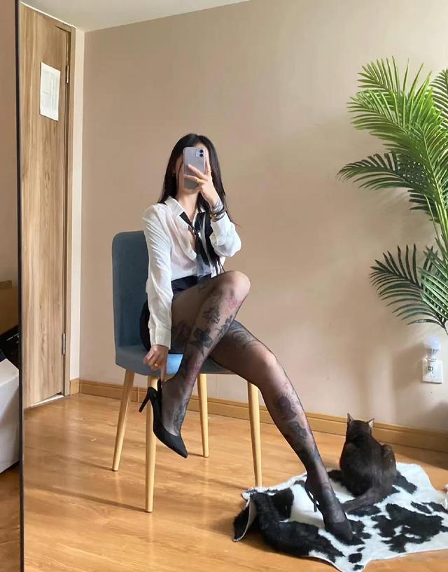 制服黑s才是yyds！美女大赏