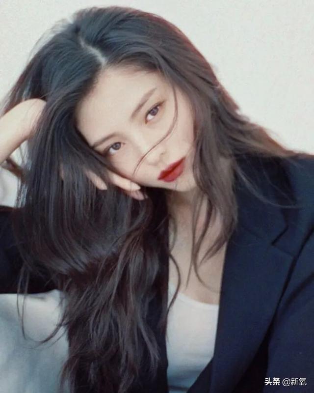 碰瓷刘亦菲还全网好评，姐这张脸真是集天地精华了吧