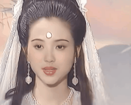 10位“一眼万年”女演员，个个美到窒息，有人靠一个角色吃一辈子