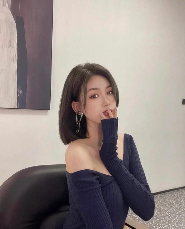 2022年剪短发不翻车的四款短发图册，适合任何脸型