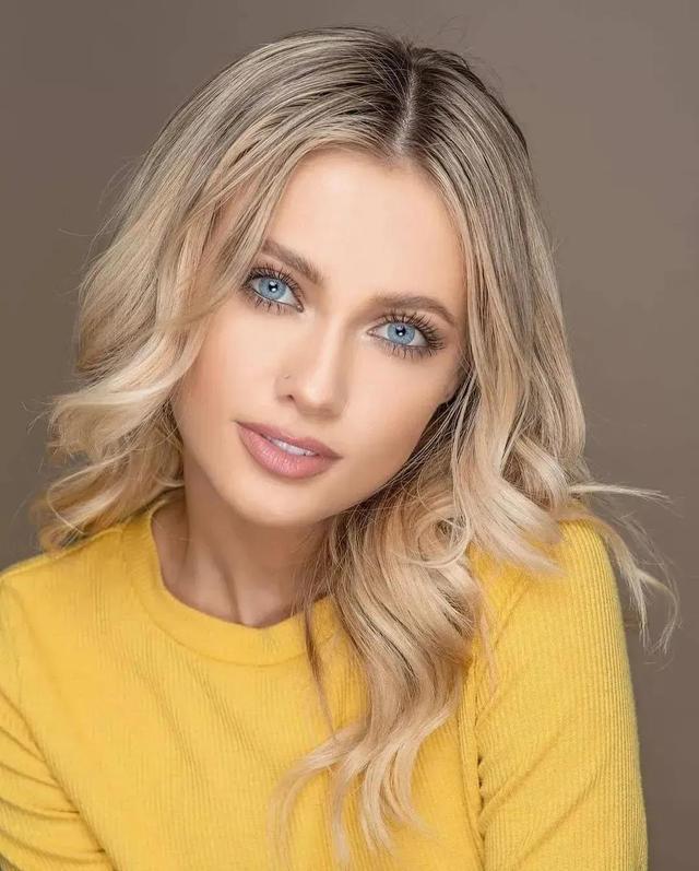 人像精品集 第194期“金发美女写真”高清无水印壁纸